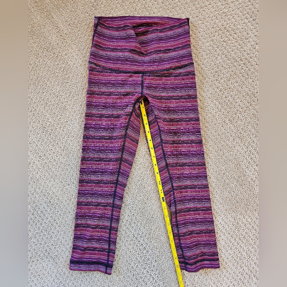 Women's Lululemon Sz 6 Crop Legging